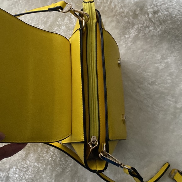 Cute Yellow BOLSA Handbag with Big Bow - Picture 13 of 14